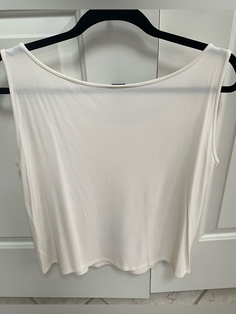 Eileen Fisher 100% Silk Cream Neutral Scoop Neck Tank Top Layering Summer Staple - Picture 3 of 8